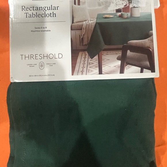 Threshold Dark Green Tablecloth - Picture 1 of 16